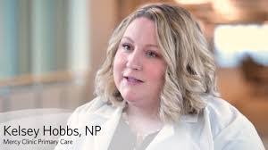 Kelsey Hobbs's Instagram, Twitter & Facebook