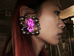 walk me sleep, my pure demon · Vanguard Magazine