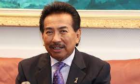 Datuk seri musa aman (tengah, selendang merah) berkata umno bahagian di sabah perlu sabah mencatat bilangan keanggotaan umno tertinggi di seluruh negara dengan jumlah keseluruhan seramai 536,948 anggota, kata pengerusi badan perhubungan umno sabah, datuk seri musa aman. Breaking Musa Aman Is No Longer Chief Minister Of Sabah