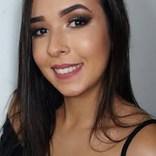 Adela Bernal (@AdelaBernal18)