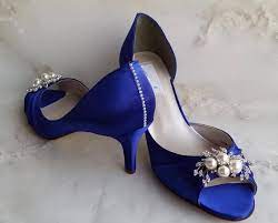 Per donna scarpe da sposa a stiletto appuntite pompe da sposa pu cristalli brillantini nappa tinta unita monocolore giallo chiaro blu argento. Scarpe Da Sposa Blu