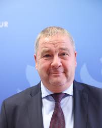 Elf weitere Schöffenräte vereidigt