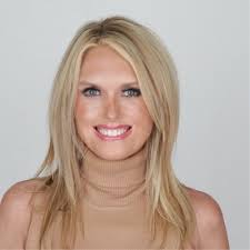 Lacie Dunn's Instagram, Twitter & Facebook