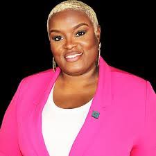 Shonda Thrash's Instagram, Twitter & Facebook