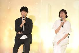 @oshi_no_oji #推しの王子様 1⃣話をご覧いただき ありがとうございました 「私があなたの人生変えてみせる」 ケント様そっくりの航(#渡邊圭祐)を育てる決意をした泉美(#比嘉愛未) 最初の教育は？ Qbk7fakaptsovm