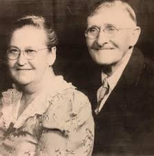 Leeander and spouse burial in Kentucky