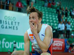 Warholm beat 1992 olympic champion kevin. Karsten Warholm Breaks 29 Year Old World Record In 400m Hurdles Latest Breaking News India News Political Sports Since Independence