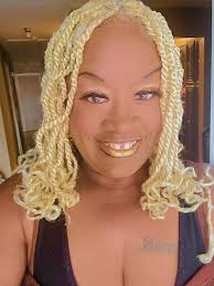 Miss augie Reggie bush mother who dat