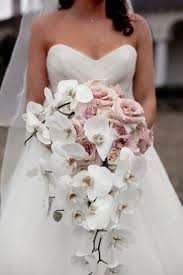 Hanging bouquet with tote bag，dried flowers bouquet，dried flowers arrangement，home decor，dried flowers hanging，wedding flowers aimgofloraldecor 4.5 out of 5 stars (1,111) sale price $13.50 $ 13.50 $ 15.00 original price $15.00 (10%. 9 Hanging Bouquets Ideas Wedding Flowers Cascade Bouquet Wedding Bouquets