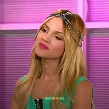 Nicole Brazil's Instagram, Twitter & Facebook