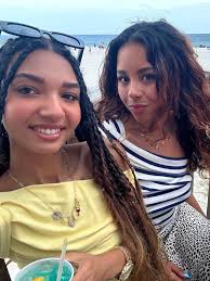 city human • • • #sanantonio #bikini #citygirl #herbalife  #herbalifeextravaganza