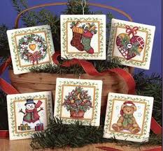 Free cross stitch patterns to download. 75 Free Christmas Crosstitch Patterns Ideas Christmas Cross Stitch Cross Stitch Cross Stitch Embroidery
