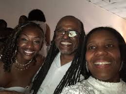 🤍🤍🤍 ALL WHITE PARTY given by THREE GUYS AND A GAL‼️ In Pittsburgh,  Pennsylvania we call this a “CABARET”! #kickitwithKim #AllWhiteParty  #UniqueVision #familyandfriends