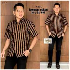 Batik model kimono dari tenun lurik yang satu ini fleksibel dipakai untuk beragam postur tubuh. Www Static Src Com Wcsstore Indraprastha Images