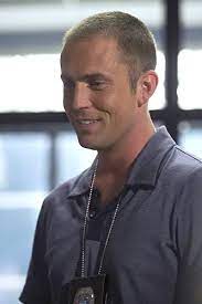 Pictures Photos Of Desmond Harrington Desmond Harrington The Lion Sleeps Tonight Dexter