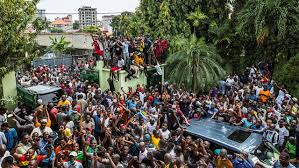 République de guinée), is a coastal country in west africa.formerly known as french guinea (french: Clashes Erupt In Guinea Conakry As Conde Declared President For Third Term World Socialist Web Site