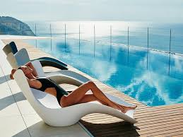 Modern Chair Design That Invite You To Sit Down And Enjoy Summer Modern Outdoor Lounge Chairs T Modern Outdoor Lounge Chair Lounge Chair Outdoor Modern Outdoor