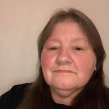 Memaw always said “country music is about family” 👨‍👩‍👧‍👦 Back in the  day that's how she and families like the Carter Family learned to sing and  harmonize. They would all sit on