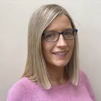 Noreen Conroy's Instagram, Twitter & Facebook