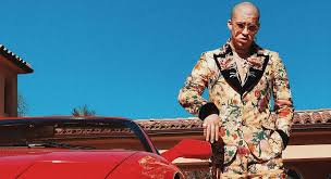 Él hace lo que le da la gana: La Coleccion De Autos Del Mejor Compositor Del 2020 Bad Bunny Videos Y Fotos Gossip Vehiculos