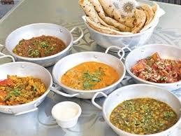 عند كافية بزة يحلي شاي الكرك وطبق الفول المدمس تعليق لـ Cafe Bazza Mahboula والمهبولة الكويت Tripadvisor