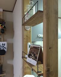 セリアで買ったアイアンウォールバーの足を半分切って 棚の落下防止用にしました 100均 セリア アイアンウォールバー diy ディアウォール ディアウォール アイデア キッチンインテリアデザイン