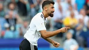Almanya milli takımı ile türkiye milli takımı arasında bir seçimin sonunda almanya'yı tercih etti. Turk Kokenli Olup Alman Milli Takimi Nda Forma Giymis 7 Futbolcu 90min