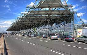 Virail hilft ihnen dabei, fahrpläne und preise für alle buslinien von köln nach kiel zu finden. Cologne Bonn Airport Wikiwand