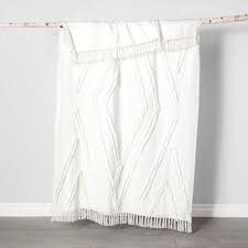 Black And White Throw Blanket With Tassels Moroccan Wedding Oversized End Of Bed Throw This Cotton Throw Blanket Is 80 Inches By 55 Inches And Fea Bed Throws Textured Throw Blanket White Throw Blanket