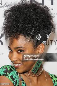 Stylist Reinaldo Irizarry aka Reyal Fashion attends BeautyCon LA... News  Photo