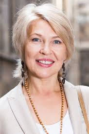 Evie Bishop (evietootsie)