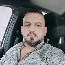 Any one know how to reset this? ማግዋሃ D 20 ا١/ Low Lowtirepressure tire  pressure 3 140 28 28 2 2 28 60 28 30 psi 0 80°F 25 1 50 12.3 12.3MPG MPG  SMART