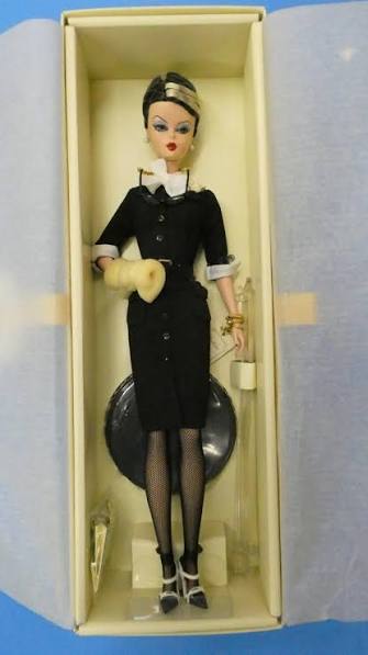 The Shopgirl Silkstone Barbie (Barbie Fashion Model Collection : The  Silkstones!) - Nice Twice Dollshop