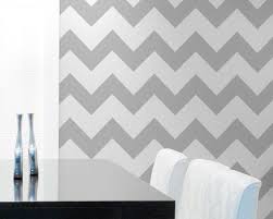 Klassische Chevron Wand Schablone Farbe Grosse Chevron Streifen Diy Wallpaper Moderner Wand Dekor In 2020 Stencils Wall Stencil Painting On Walls Stencil Furniture