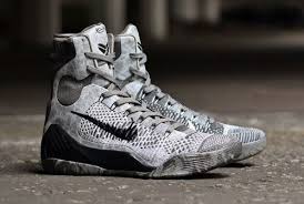 Pin By Luna Klee On Sportswear Kobe Shoes Kobe Bryant Shoes Sneaker Boots