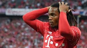 Was a beast in the centre of the park and portugal's best player on the night. Krankenhaus Akten Beweisen So Alt Ist Bayerns Renato Sanches Wirklich Sportbuzzer De