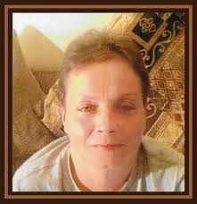 Lisa Dehart's Instagram, Twitter & Facebook