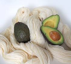 How to dye yarn with avocado. Not A Natural Yarn Dyer Zeens And Roger