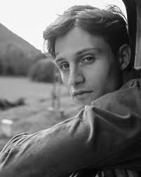 Wir freuen uns auf die Erstausstrahlung von „Unter anderen Umständen