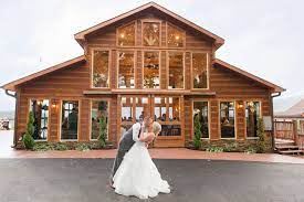The Magnolia Pigeon Forge Wedding Smoky Mountain Wedding Mountain View Weddings Gatlinburg Weddings