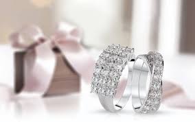 Discover the latest trends and discounts on your favorite styles when you buy diamond rings online. Lazo Diamond 15 Off Hsbc Smart Privileges