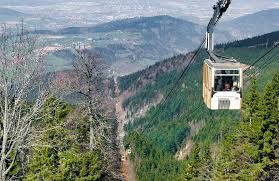 Die 44 gondeln der kölner seilbahn fahren vom frühjahr bis in den späten. Schauinslandbahn Bei Freiburg Preise Wetter Urlaubstipps
