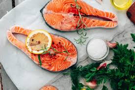 How Much Protein Is in a Salmon Fillet?