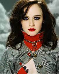 May 14, 2019 · at 14, alexis bledel started her career path as a model after being discovered by an agent at a shopping mall. Alexis Bledel Bledel Gilmore Girls