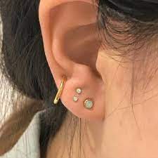 9 Curated Minimalist Piercings Ideas Piercings Earings Piercings Cute Ear Piercings