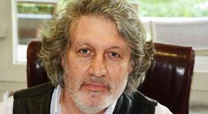 Ağabeyi ile de ayrı idi, zira ankara'da odtü'de öğrenci idi. Burhan Sesen Haberleri