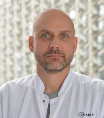 Prof. Dr. med. Adrian Schreiber: Medizinische Klinik mit Schwerpunkt  Nephrologie und Internistische Intensivmedizin