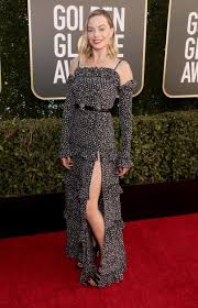 Every red carpet look from the oscars. The 21 Best Dressed Stars At The 2021 Golden Globes Vogue