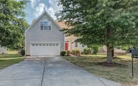 Great Open 3br 2 5ba Bonus Room Home In Indian Trail 3912 Grace Court Indian Trail Nc 28079 Indian Trails Lake Park Trail
