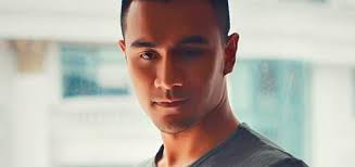 Mendengar itu, aku langsung pergi ke boyolali bersama keluargaku, termasuk lik tono, adik dari ayah mertuaku. Jailangkung Filem Seram Indonesia Paling Laris Ditayang Di Malaysia Sensasi Selebriti